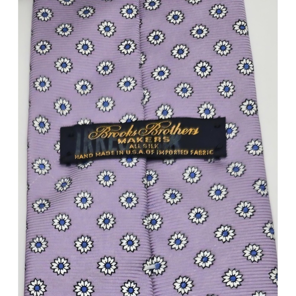 Brooks Brothers Makers Tie 3.75" Floral Daisy Silk Classic Lavender Purple USA - Picture 5 of 5